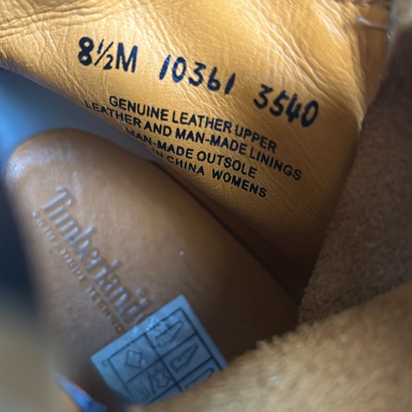 Camel size 8 1/2 Timberland boots - Picture 7 of 7